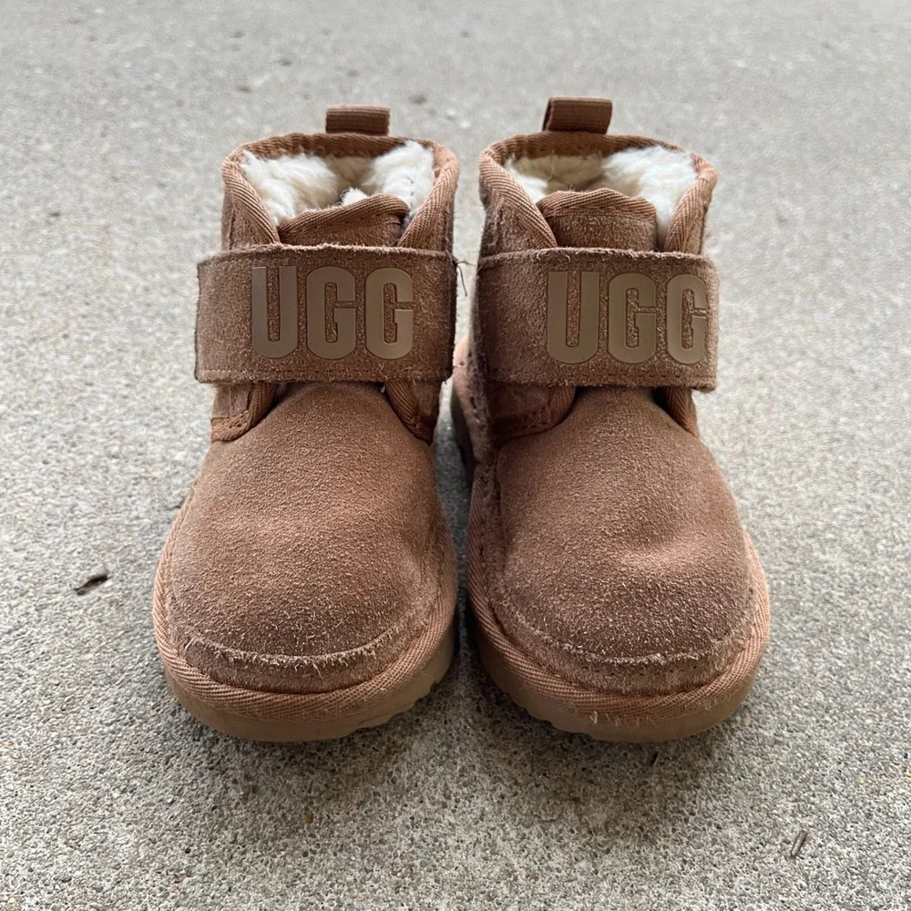 UGG Keelan Chestnut Suede Faux Fur Hook Loop Toddler Boots 1118792T Size 8